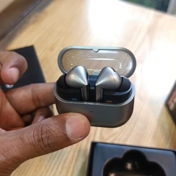 Samsung Galaxy Buds 3 Pro ANC Wireless Bluetooth Earphone/SM-R630 | Wireless TWS Earbuds with ANC - Hi-Fi Sound & Long Battery Life - AI True Wireless Bluetooth Earbuds, Noise Cancelling - Image 4